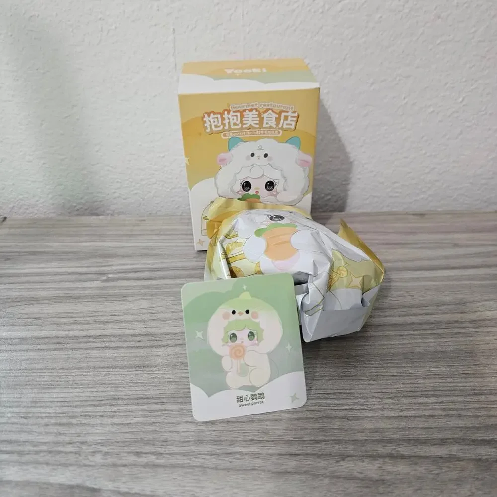 Yooki Hug Gourmet Restaurant Vinyl Plush Pendent CONFIRMED Sweet Parrot